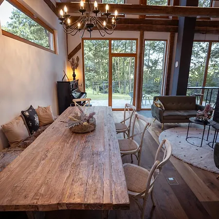 Johann Und Anna Am Stainzbach Stainz